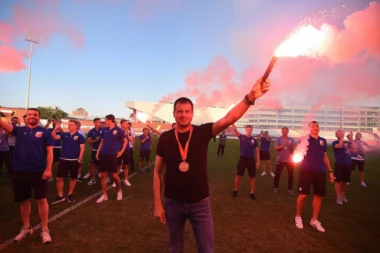 LALAT U PROBLEMU: Voša ostala bez najboljeg