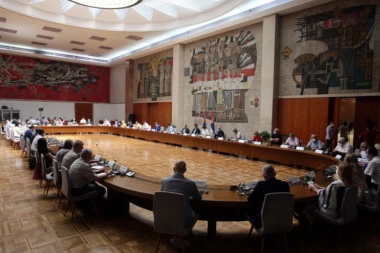 UKIDAJU SE MERE U BEOGRADU, OVO JE PREDUSLOV ZA TAKVU ODLUKU: Jedna cifra je ključna!