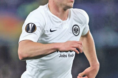 ČIM JE STIGAO: Jovića sačekalo MEGA IZNENAĐENJE u Ajntrahtu!