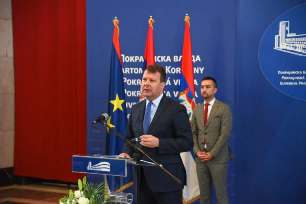 Mirović: Tito je ubio hiljade ljudi! Joška: To su laži!