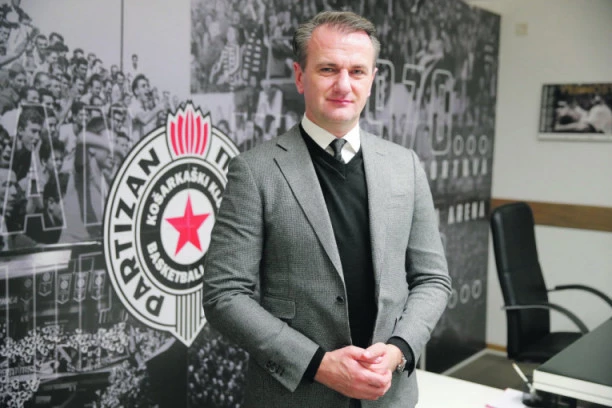 PREPOZNAJE SE BOLJITAK U RADU, ODNOSU I KOMUNIKACIJI: Biciklistički klub Partizan podržao Ostoju Mijailovića!