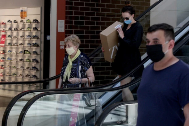 PONOVO RADE TRŽNI CENTRI! Posebne mere za posetioce i radnike!