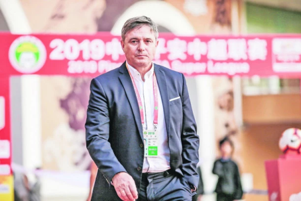 PIKSI ZBOG "ORLOVA" NA SLATKIM MUKAMA: Srpski fudbaleri dobili selektora, pa se razigrali!