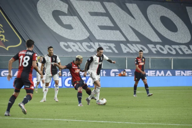 UŽASNE VESTI: Korona se vratila u Seriju A