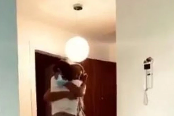 (VIDEO) MOJE SVE! Sestrinska je ljubav pregolema: Snimak susreta Lune i Nine nateraće vam suze na oči!