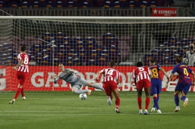 ŠPANSKI MEDIJI PRENOSE EKSKLUZIVU: Evropski gigant označio srpskog reprezentativca kao glavnu metu u letnjem prelaznom roku!