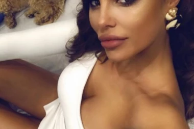 (FOTO) MUŠKARCI NA APARATIMA! Bojana Rodić zapalila društvene mreže slikom: VRELA DA VRELIJA NE MOŽE BITI - OVO JE DA RIKNEŠ!