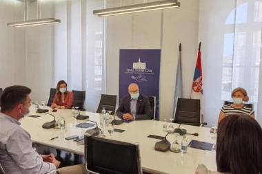 Vučević: Moramo poštovati propise da bismo sačuvali zdravlje ljudi i ekonomiju grada!