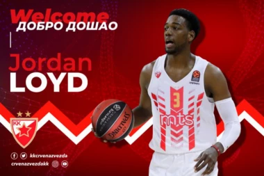 (VIDEO) "Delije" u transu: Lojd se pre dolaska obratio navijačima Zvezde