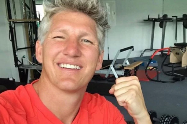 ŠOK! Bastijan posle razvoda od Ane Ivanović izgleda NEPREPOZNATLJIVO - fanovi u neverici!  (FOTO)