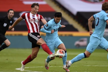 Šefild razbio Totenhem!