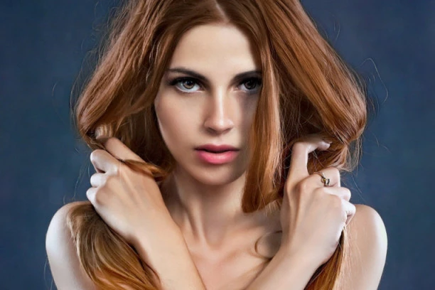 ZA BRŽI RAST KOSE I BRISANJE BORA: 6 pokreta za masažu glave