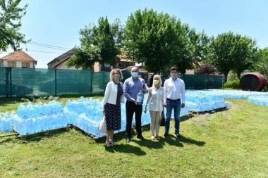 NIS-ova donacija pijaće vode stigla u Ivanjicu i Blace