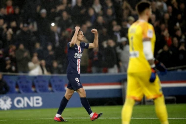 ŽESTOKA KONKURENCIJA U NAPADU ROME: Čuveni napadač se dogovorio sa Vučicom!