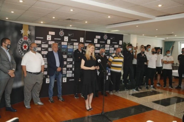 VALJAK SE ZAHUKTAVA: Partizan počeo pripreme