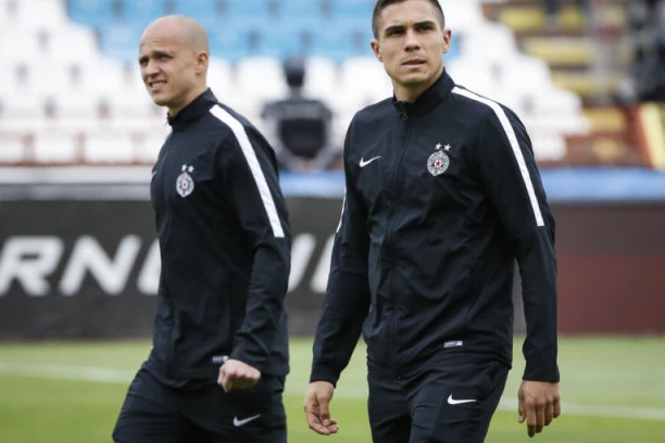 (FOTO) IGRA BEZ UGOVORA: Ljubimac "Grobara" se VRATIO u Humsku!