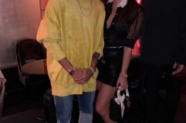 (FOTO) BOMBA! Povezivali je s Nejmarom, a sada se "zaljubila" u njega!