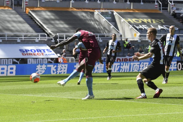 BEZ POBEDNIKA: Goleada i remi Njukasla i Vest Hema!