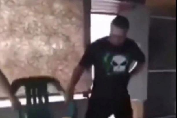 (VIDEO) URNEBESNO! Srbima KORONA ne može NIŠTA: Opleli KOLCE usred epidemije!