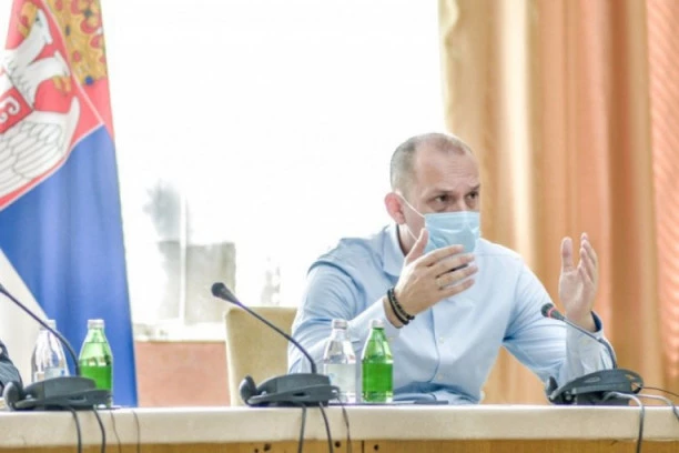 Lončar: Povratak normalnom životu nije moguć pre proleća, evo kada očekujemo da se situacija reši!