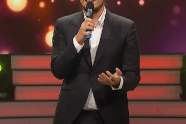 Poznati pevač kopirao Noleta kako bi smršao i USPEO: Ovo je rezultat napornog treninga!