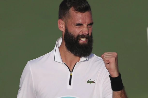 NAJLUĐA GLAVA SVETSKOG TENISA: LOMIO rekete, SVAĐAO se, a ONDA ODUSTAO! (VIDEO)