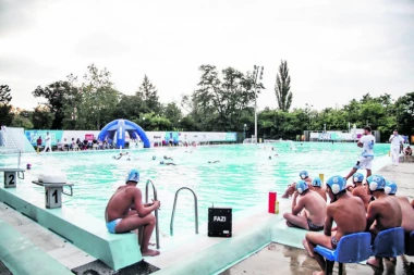 ČUVENI BAZEN U PANČEVU NEPREVAZIĐENI RASADNIK TALENATA: Na Strelištu stvaraju nove šampione sveta