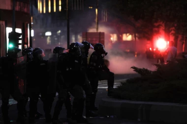 "BLACKWATER" PLAĆENICI IZ UKRAJINE RUŠE BEOGRAD: Dramatično otkriće o nasilnim protestima u Srbiji