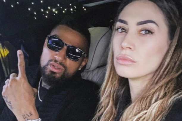 (FOTO) ZBOG NJE JE VANESA TRAŽILA RAZVOD OD KOBIJA: Evo zašto prelepu suprugu fudbalera zovu nimfomanka!