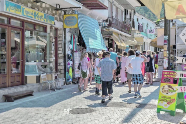 Proverite da li je GRČKA poskupela: Ovo su CENE namirnica u poznatom turističkom letovalištu!