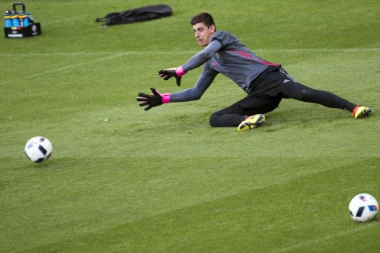 BEZ PRIMLJENOG GOLA 18 MEČEVA: Kurtoa nadomak rekorda