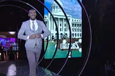 (ŠOK FOTO) Mensur iz Zadruge pravo u NJEN krevet! Evo gde je proveo noć, svi gledaju sliku u neverici