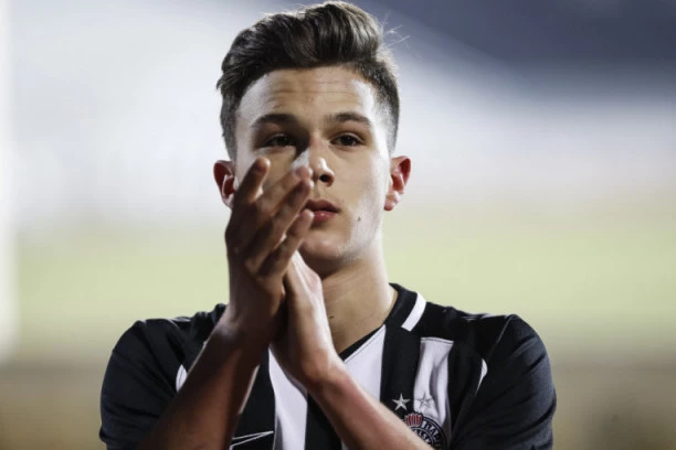 TRANSFER KARIJERE: Filip Stevanović POTPISUJE za Mančester siti!