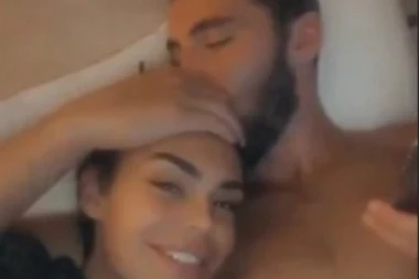 MINA I DALJE PATI ZA MENSUROM? Zadrugarka objavila VRELI SNIMAK iz kreveta u kom je spavala sa bivšim dečkom, OVIM potezom srušila internet! (FOTO)