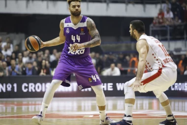 (FOTO) PREOKRET: Jedan od najboljih DEFANZIVACA Evrope ipak OSTAJE!