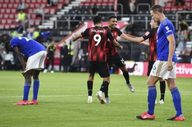 TREŠNJICE SAMLELE LISICE: Bornmutov poker protiv Lestera!