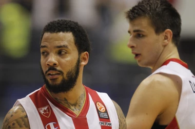 (FOTO) NE MOŽE DA MU OPROSTI: Markus  Vilijams pecnuo Dangubića zbog prelaska u Partizan!