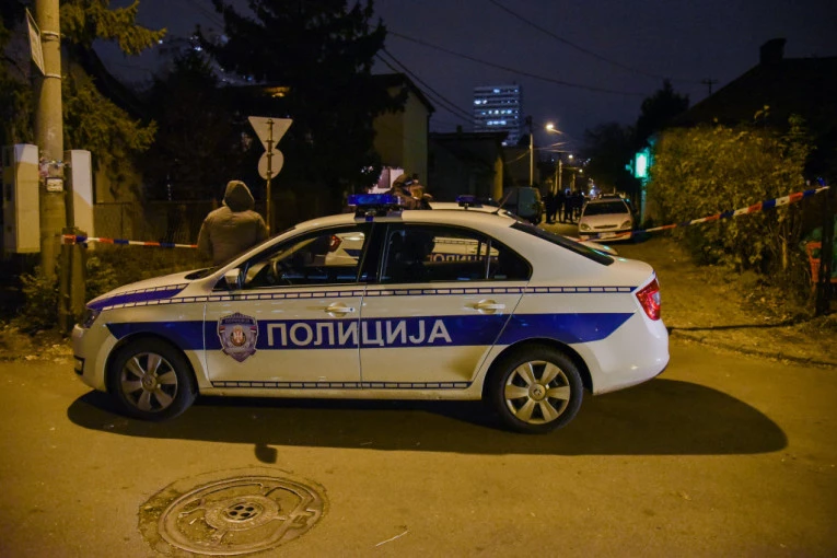 HAPŠENJE U ZAJEČARU! Nasrnuo na čoveka drvenom palicom!