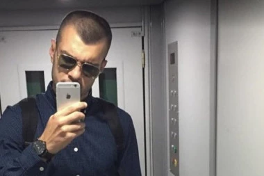 OGLASIO SE MUSLIMAN KOJI JE DOBIO OTKAZ ZBOG MLADIĆA: Evo kako je opravdao sebe!