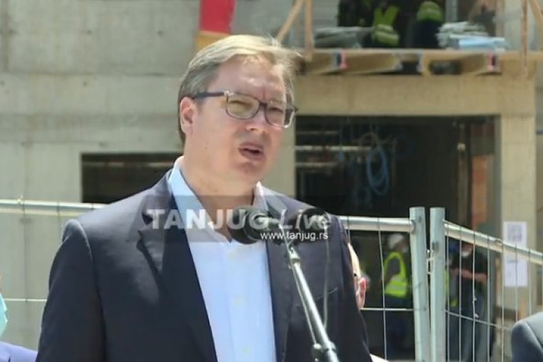 (VIDEO) Vučić obišao radove na izgradnji instituta "Dedinje 2": Završetak za manje od godinu dana