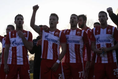 STIGAO DEMANTI: Ne kupujemo fudbalera Zvezde!