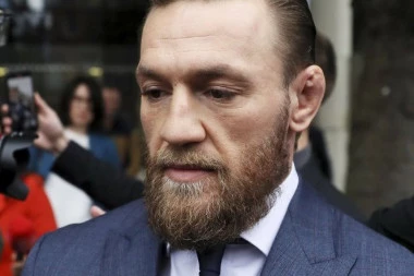 KONOR MEKGREGOR NE MOŽE BEZ SKANDALA: Poznata reperka OBJAVILA STRAVIČNE dokaze uznemiravanja! (FOTO)