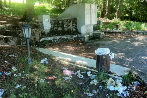 (FOTO) Svaka čast! Japanac na proputovanju kroz Srbiju raščistio divlju deponiju na Staroj planini