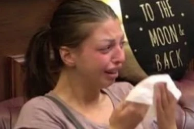 LUDNICA! Maja se pokačila sa Janjušem, reagovala POLICIJA: Evo u kakvom je stanju!