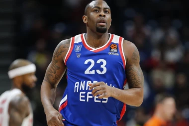 VEĆ JE BIO VIĐEN U ZVEZDI: Džejms Anderson POTPISAO!