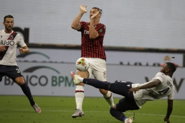 MIHA ĆE BITI BESAN: Milan petardirao Bolonju!
