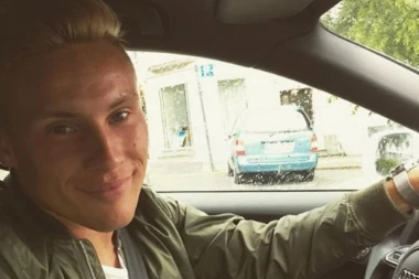 (FOTO) HRABROST ILI LUDOST: Fudbaler se igrao sa životom, pa se pohvalio na internetu