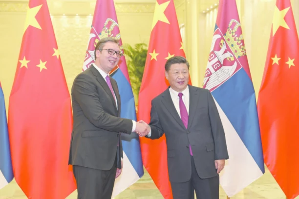 "ŽELIM VAM PROSPERITET, SREĆU I BLAGOSTANJE" Si Đinping čestitao Vučiću Dan državnosti Srbije