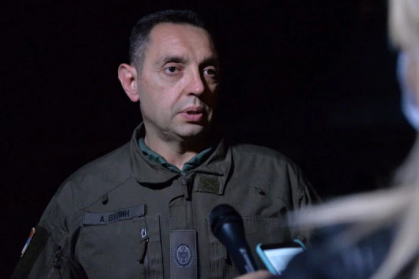 Vulin: Naoružavati šiptarske teroriste i nadati se miru u regionu je ili licemerje ili ludilo