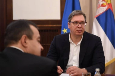 (FOTO) Vučić se oglasio nakon konsultacija u Vladi: Važni i korektni razgovori o budućnosti Srbije